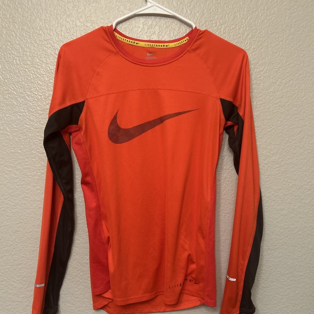 Nike Livestrong Women's Running Shirt Size Medium